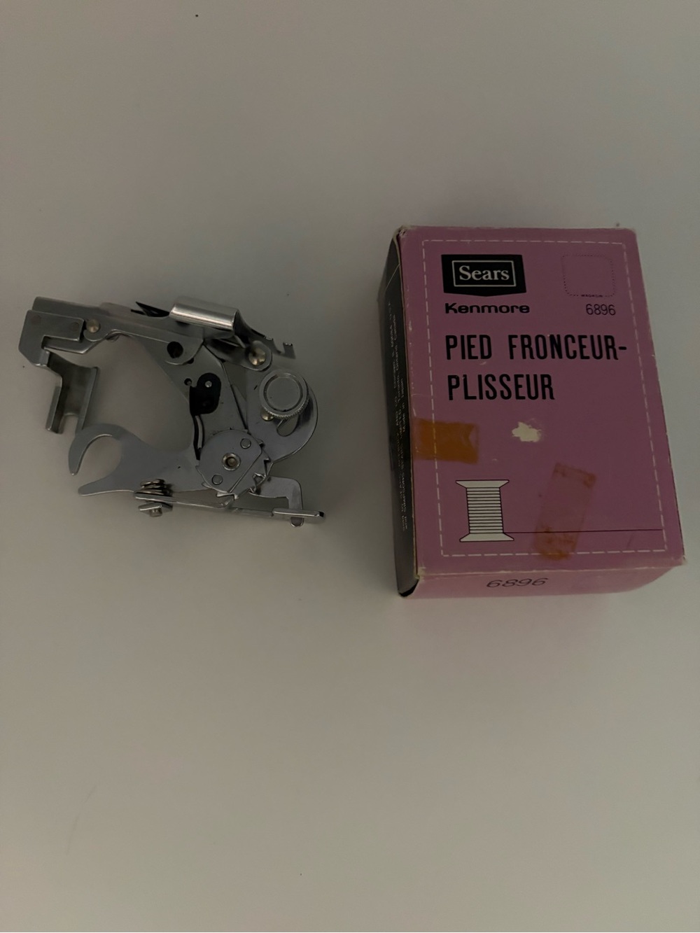 Vintage Sears Kenmore Sewing Machine Ruffler Pleater.
